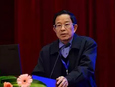 范以锦：纸媒在下滑，报人价值却在提升