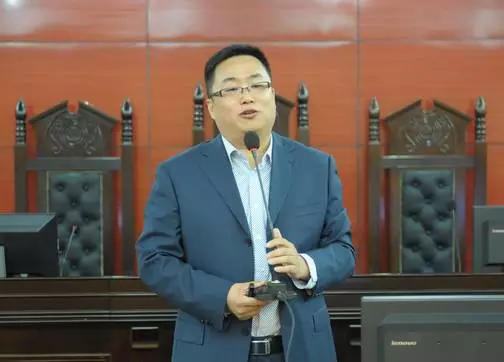 全媒体江湖混战的终极神器：价值观