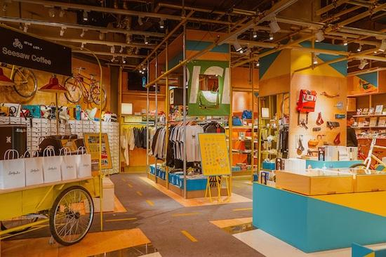 这份曾由姚晨代言的报纸要转型做零售店