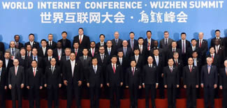 现场直击：与会嘉宾合影