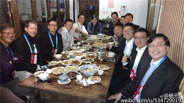 中国互联网顶级饭局：曝马化腾最能喝最能劝酒