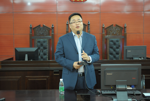 华商网总编辑毕诗成：在不确定时代里先确定自己