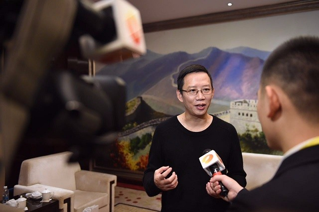 湖南日报社携手吴晓波共建文化产业发展基金
