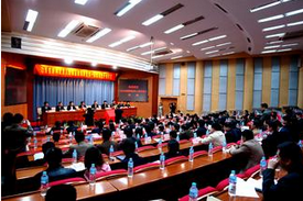 人民日报：新闻发布，潮头起舞更期担当
