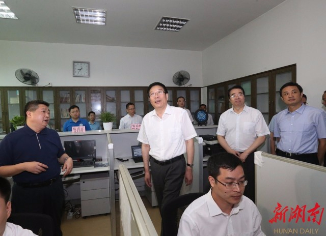 湖南省委书记徐守盛调研网信工作和新媒体发展