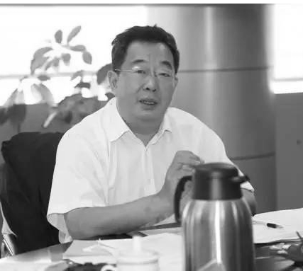 中国统计出版社原社长谢鸿光逝世
