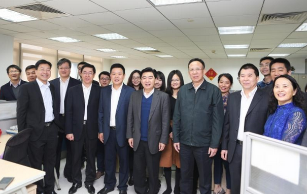 广东省政协主席王荣：讲好政协故事唱响委员声音
