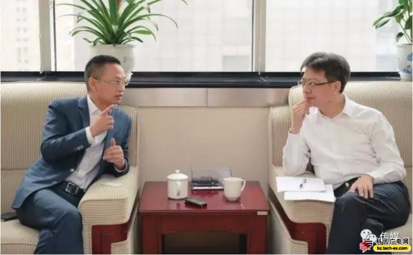 媒体融合系列高端对话之——陈海泉VS徐立军