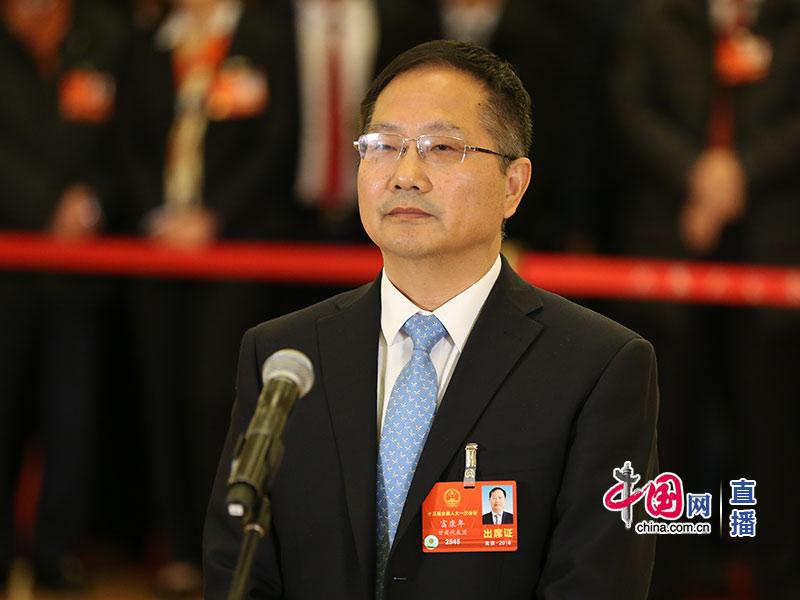 读者杂志社社长：靠雷人标题博眼球的媒体正回归理性