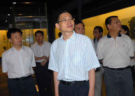 方江山任人民日报社副总编辑
