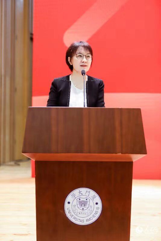 人民日报副总编卢新宁任香港中联办副主任