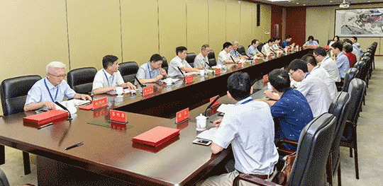 重庆大学新闻学院与《新华日报》报史研究所签署合作协议