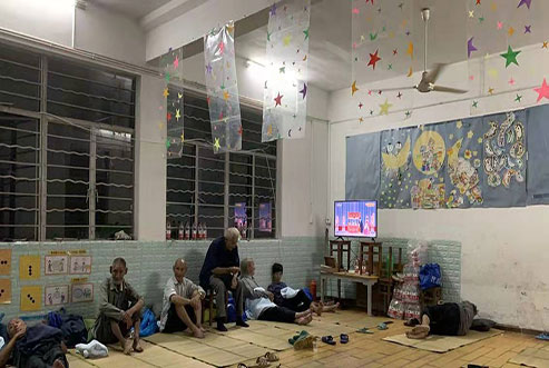 苏州省苏州市金庭镇联手市融媒体中心为避灾安置点抢装高清电视